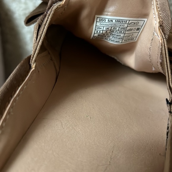 UGG Lucy bow slip on suede shoe - Picture 4 of 5